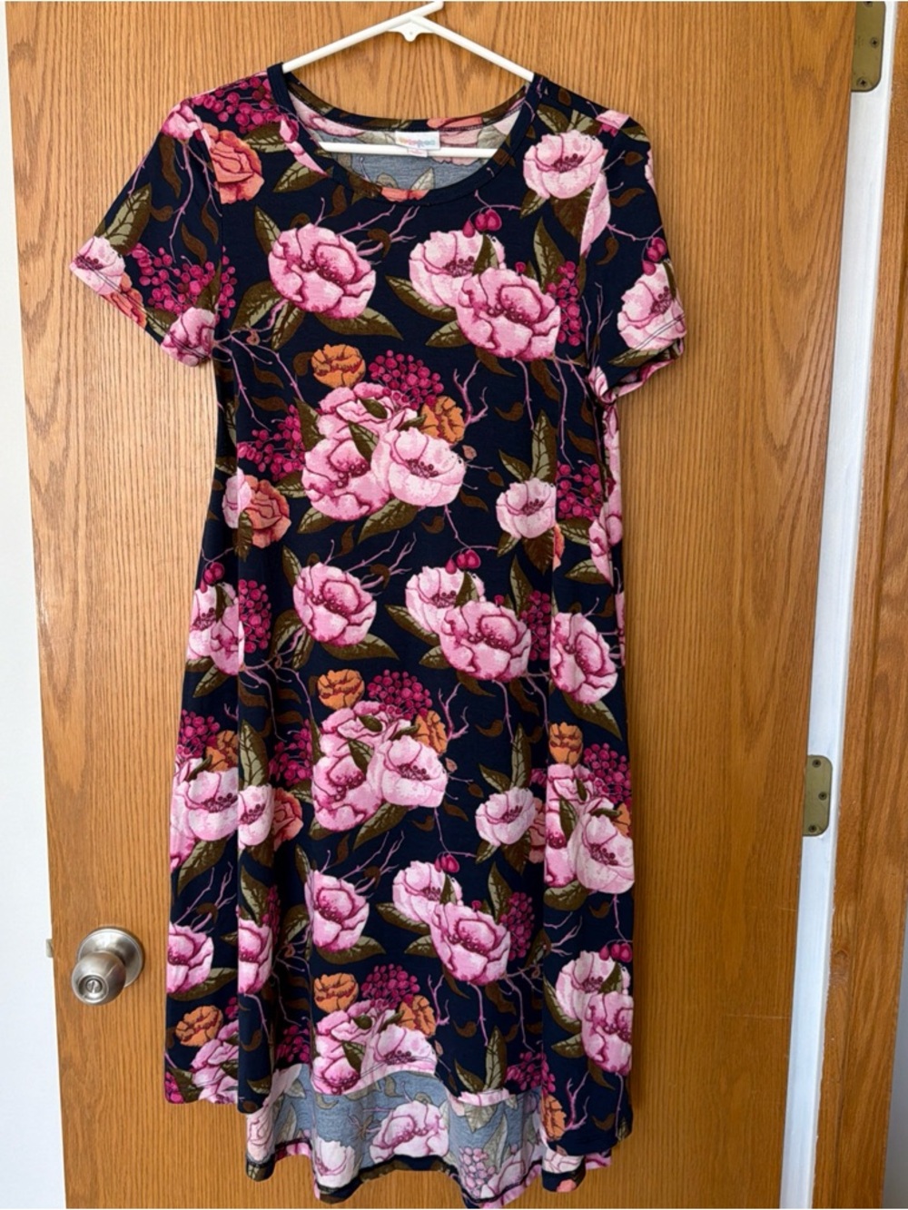 LuLaRoe Womens Carly Dress Navy with Pink Floral Print Size Small Y2K Hi Low Hem